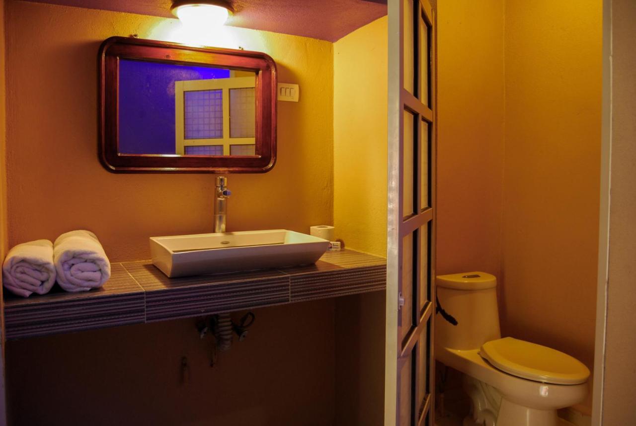 Hotel Oasis Monterrey Kültér fotó